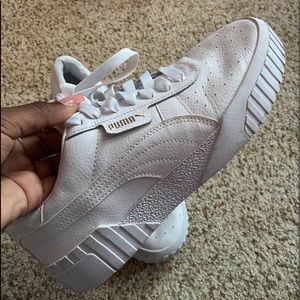 White puma sneakers